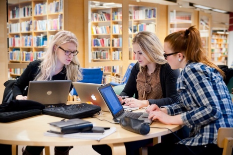 Studenter vid Stockholms universitet